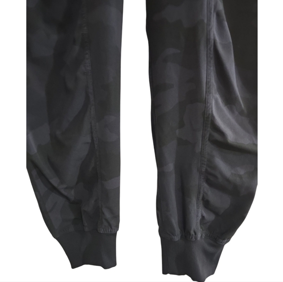 Lululemon Dance Studio Mid-Rise Jogger Heritage 365 Camo Deep Coal Black 8 Swift - Picture 6 of 11